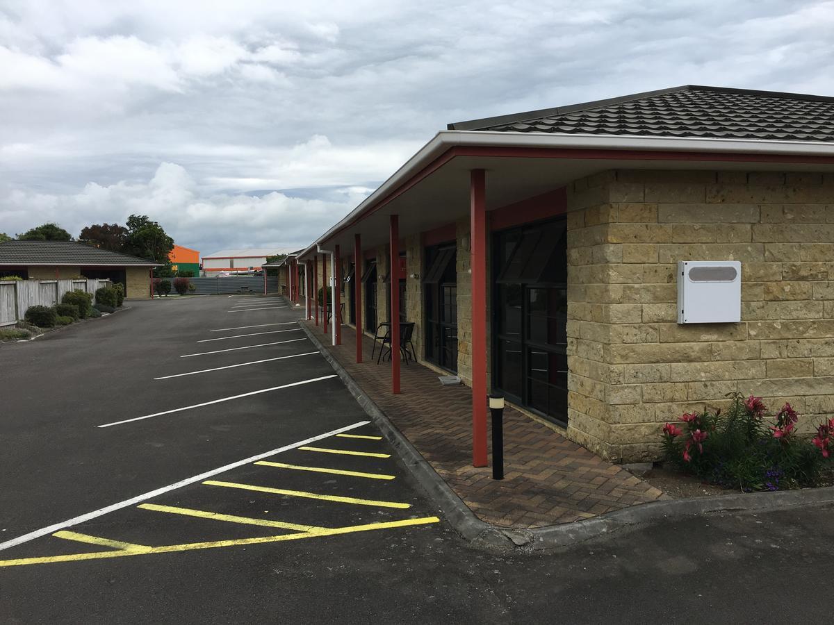 Kiwi Court Motel Hawera Buitenkant foto