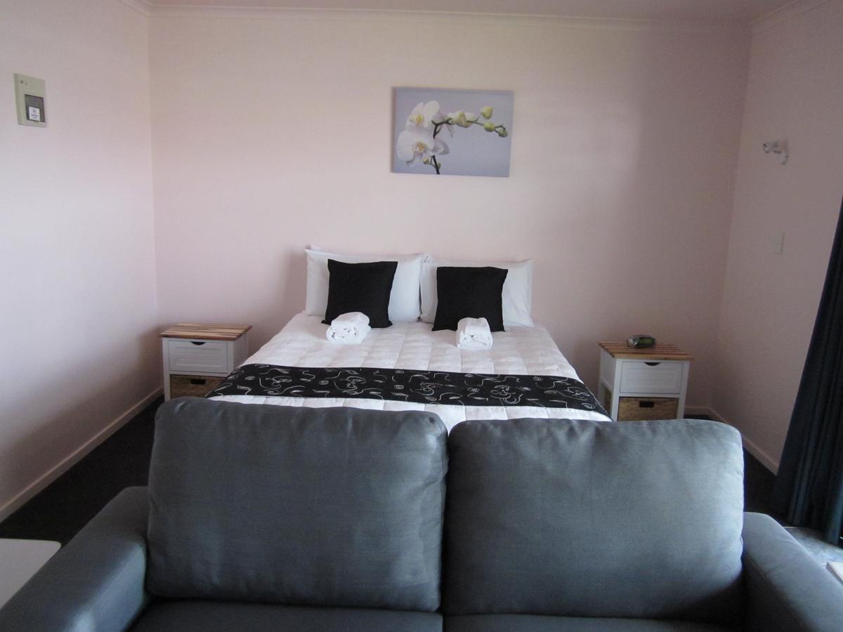 Kiwi Court Motel Hawera Buitenkant foto