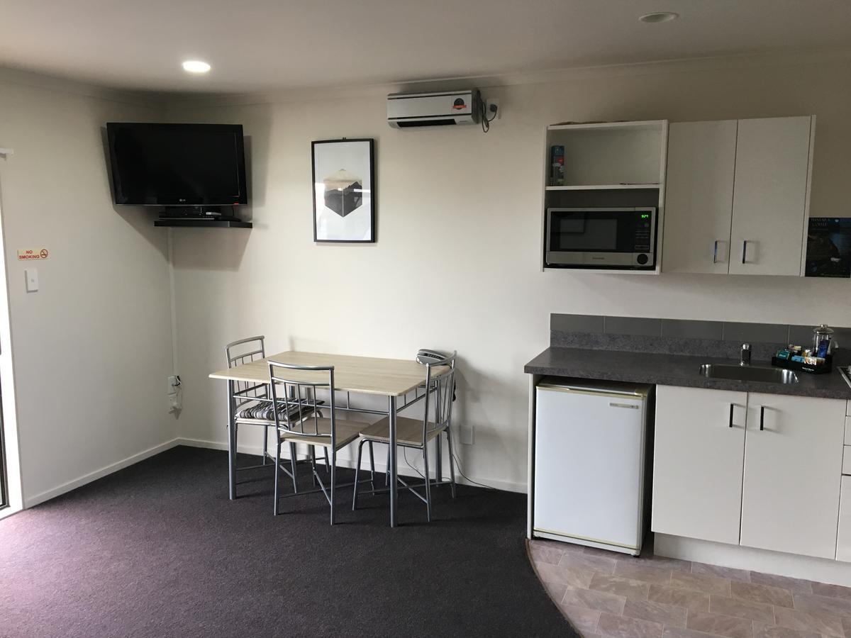Kiwi Court Motel Hawera Buitenkant foto
