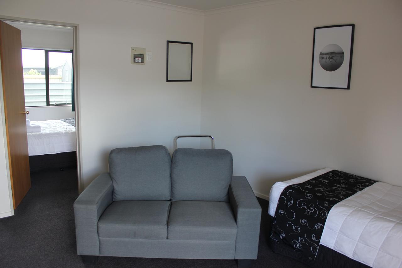Kiwi Court Motel Hawera Buitenkant foto