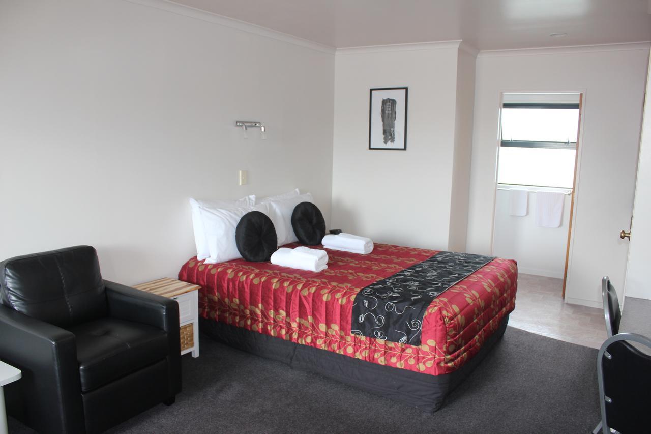 Kiwi Court Motel Hawera Buitenkant foto